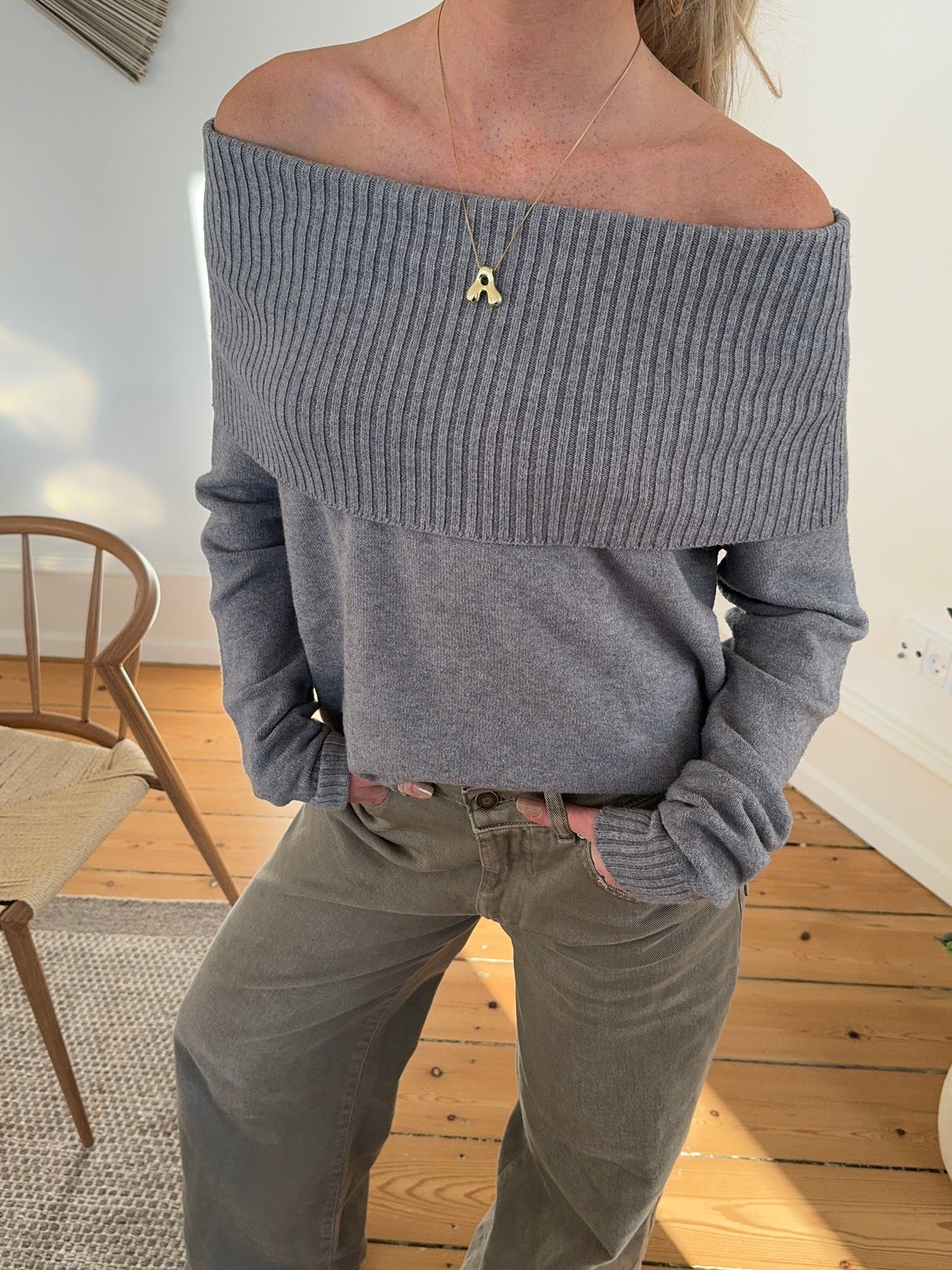 Billie off shoulder knit - Grey